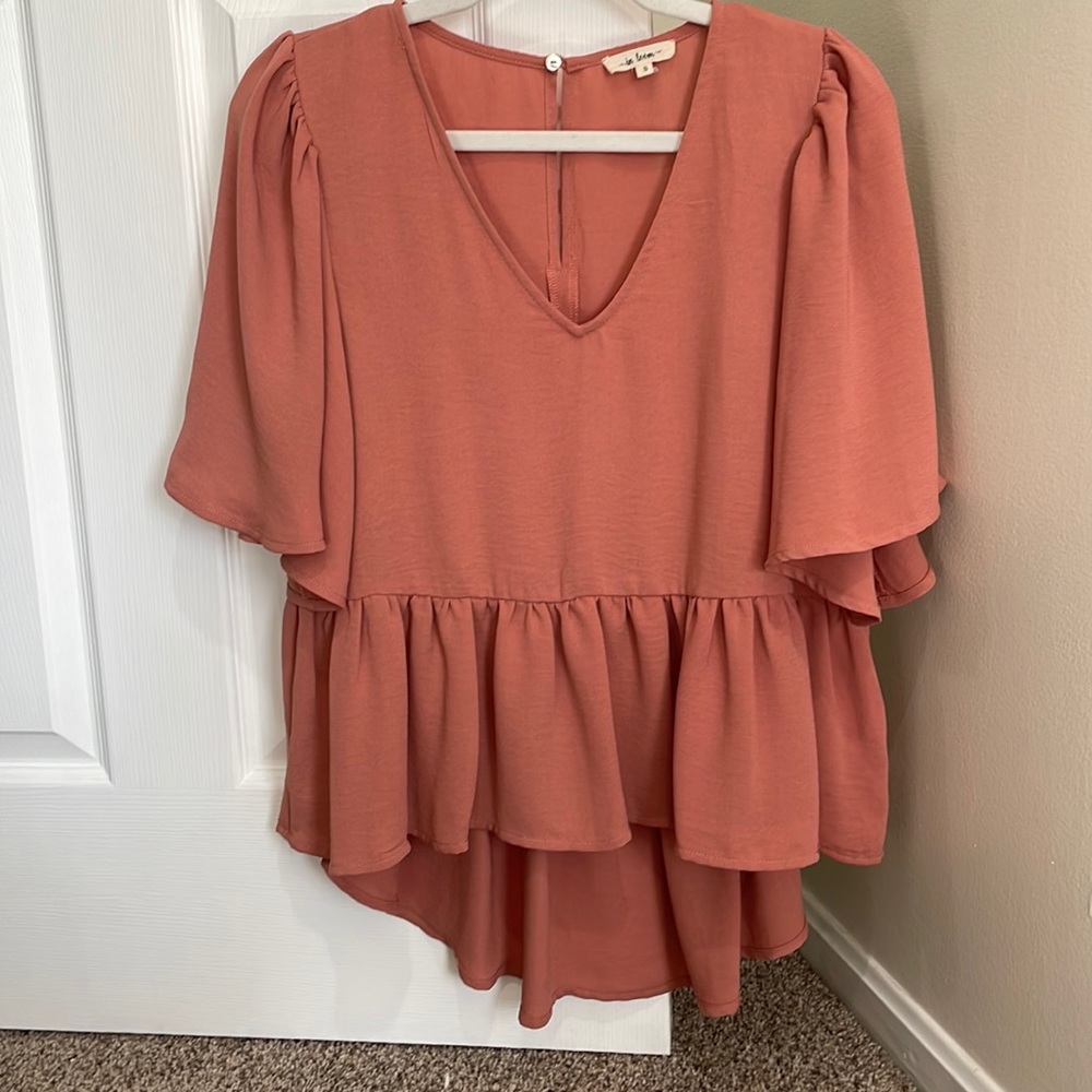 Flutter Sleeve Peplum Coral Top
